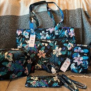 Lug Blue Hibiscus Print Women's Bag Set